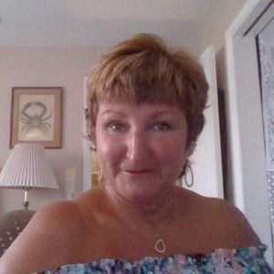 Meet your Posher, Charlotte